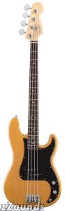Fender American Series Precision Bass (Rosewood, with Case) reviews
