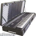 SKB R5220W 76-Key Roto Molded Keyboard Case with Wheels